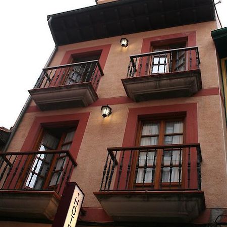 Pension Argueelles Ribadesella Exterior photo